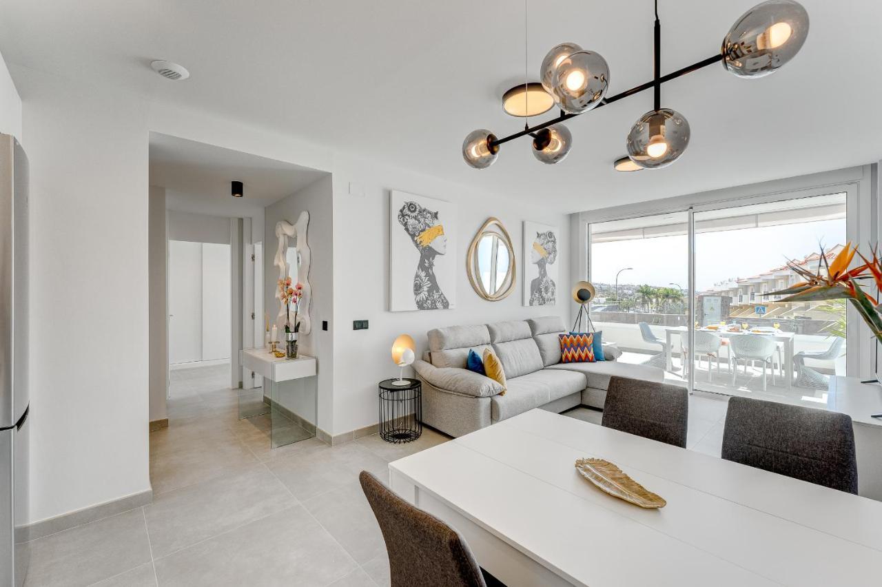 Modern New Apartment Las Terrazas De Costa Adeje. Heated Pool, Big Terrace And Private Parking Exterior photo