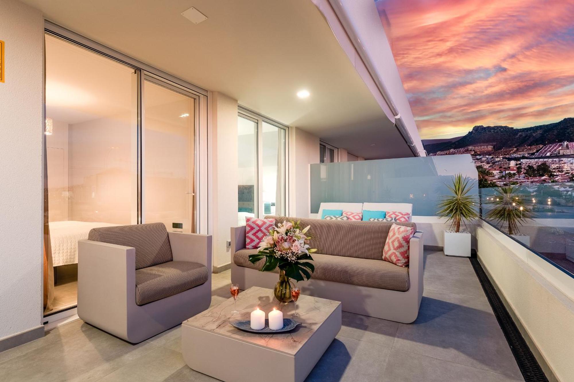 Modern New Apartment Las Terrazas De Costa Adeje. Heated Pool, Big Terrace And Private Parking Exterior photo